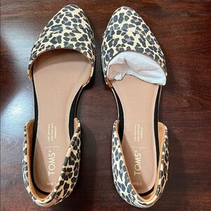 TOMS Animal Print D'Orsay Flats Never Worn